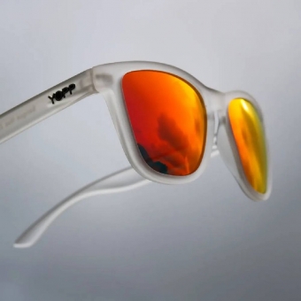 Óculos de Sol Yopp Polarizado Uv400 Sangue nos Zoio