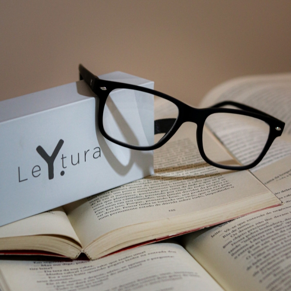 Óculos de Leitura Yopp Retangular Preto