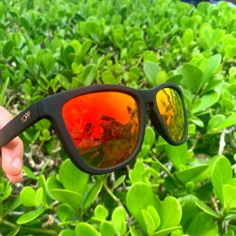 Óculos de Sol Yopp Polarizado Uv400 Beijinho no Ombro